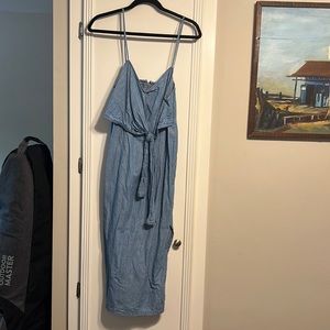 Denim midi dress with zip closure